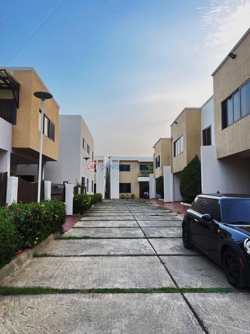 3 bedroom Townhouse For Rent The Browns Realtor ,dzorwulu Dzorwulu Accra - 7