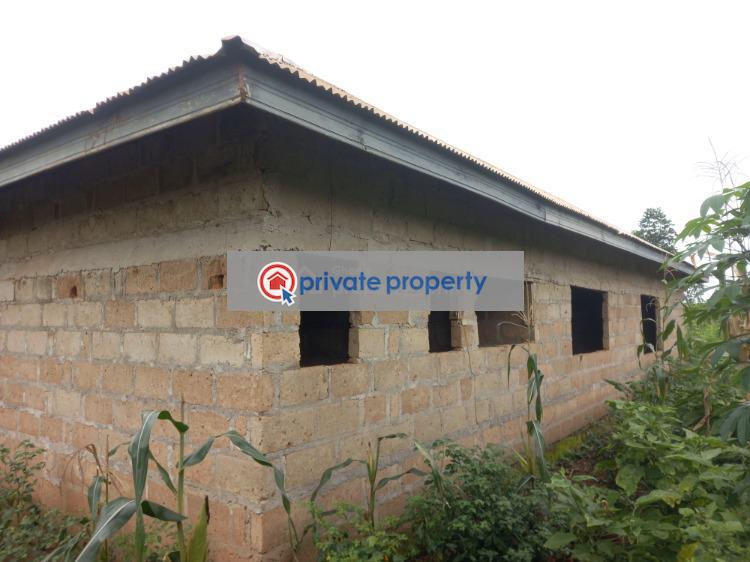 3 bedroom House For Sale &nbsp;kyekyewre On Anwiankwanta Obuasi Road. Bekwai Municipal Ashanti - 4