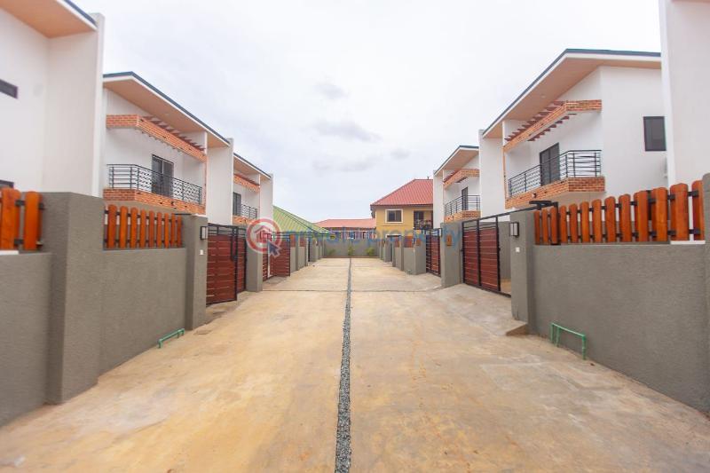 3 bedroom House For Sale Oyarifa Adenta Municipal Accra - 2