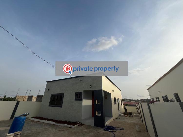 3 bedroom Detached Bungalow For Sale &nbsp;owusu Ansah Oyarifa La Nkwantanang Madina Municipal Accra - 1