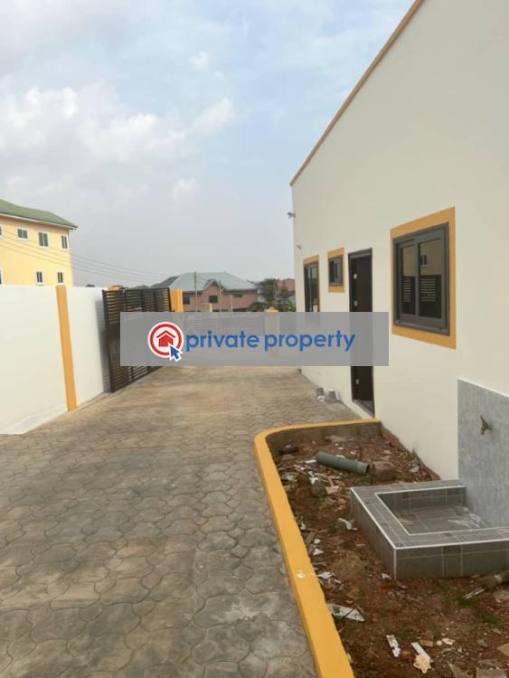 3 bedroom House For Sale &nbsp;oyarifa Ga East Municipal Accra - 2