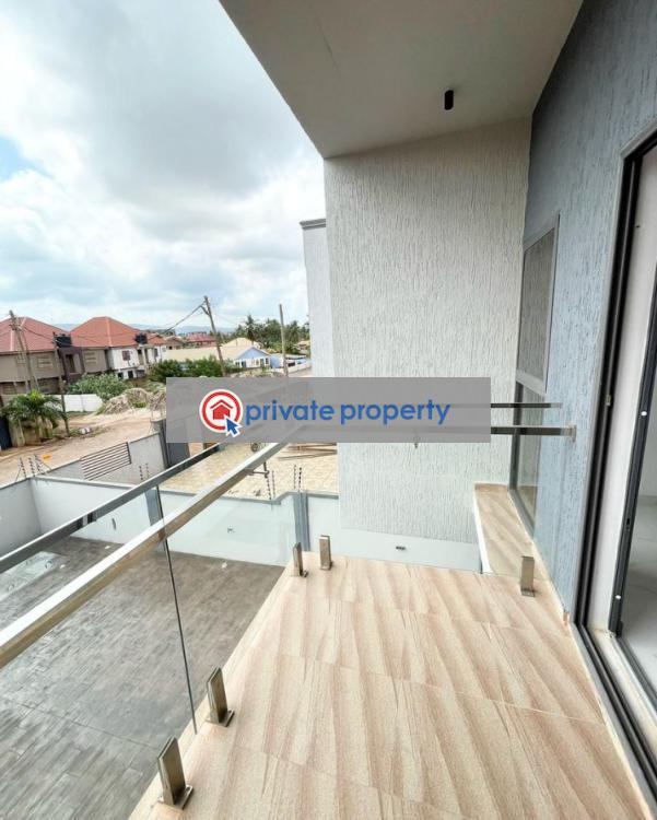 3 bedroom Detached Duplex For Sale &nbsp;oyarifa La Nkwantanang Madina Municipal Accra - 2