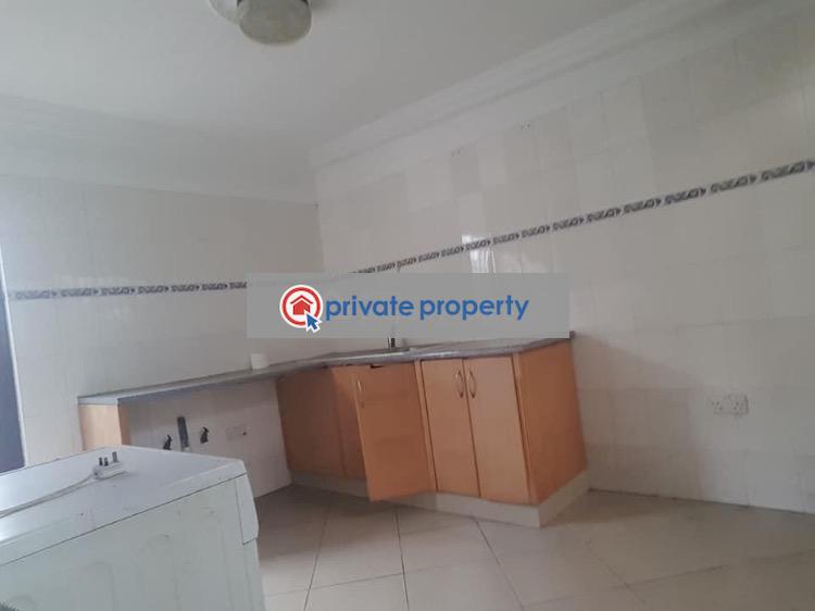 3 bedroom Semi detached Duplex For Sale North Ridge Accra - 15