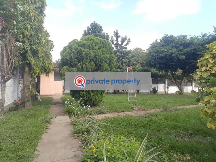 3 bedroom Semi detached Duplex For Sale North Ridge Accra - 6