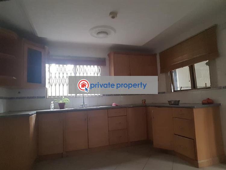 3 bedroom Semi detached Duplex For Sale North Ridge Accra - 14