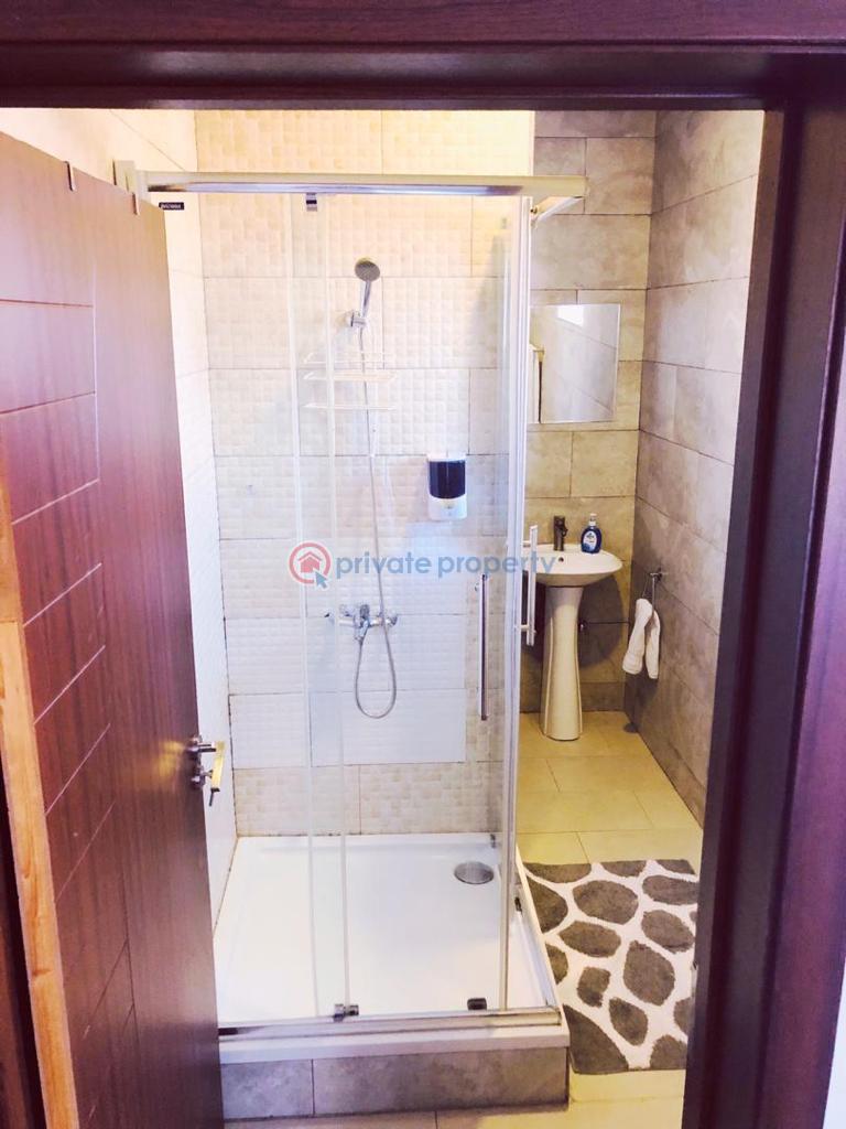 3 bedroom Apartment For Rent The Browns Realtor ,osu Republic Bar Area Osu Accra - 15