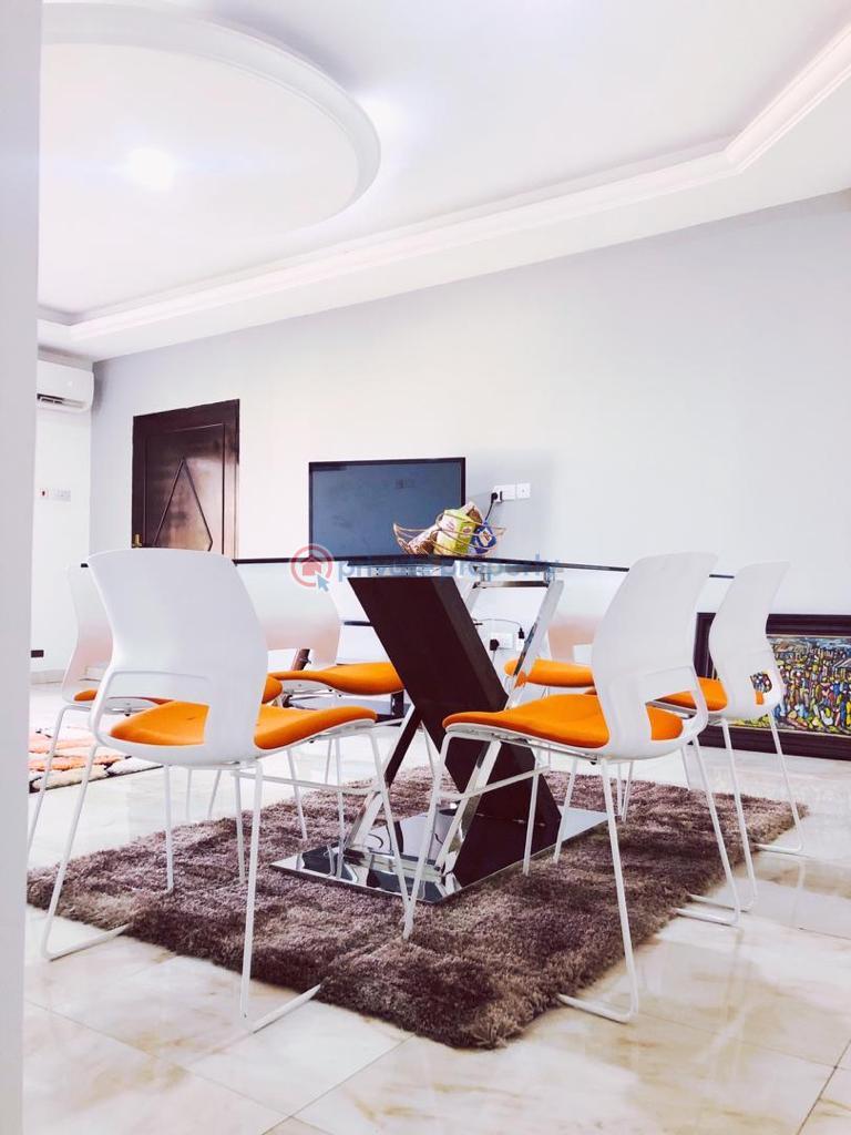3 bedroom Apartment For Rent The Browns Realtor ,osu Republic Bar Area Osu Accra - 5