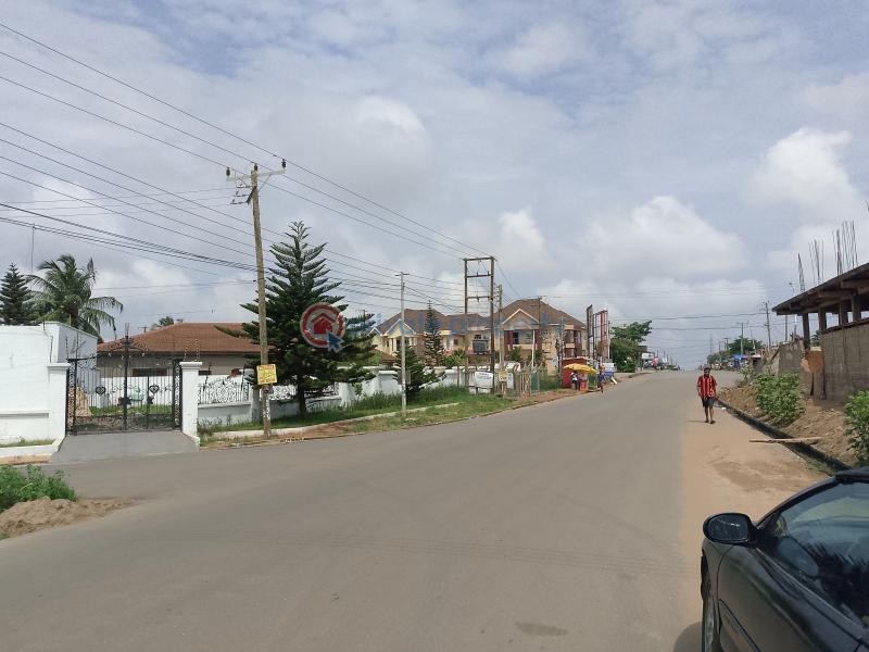 3 bedroom Semi detached Duplex For Sale Trasacco Adjiriganor East Legon Accra - 5