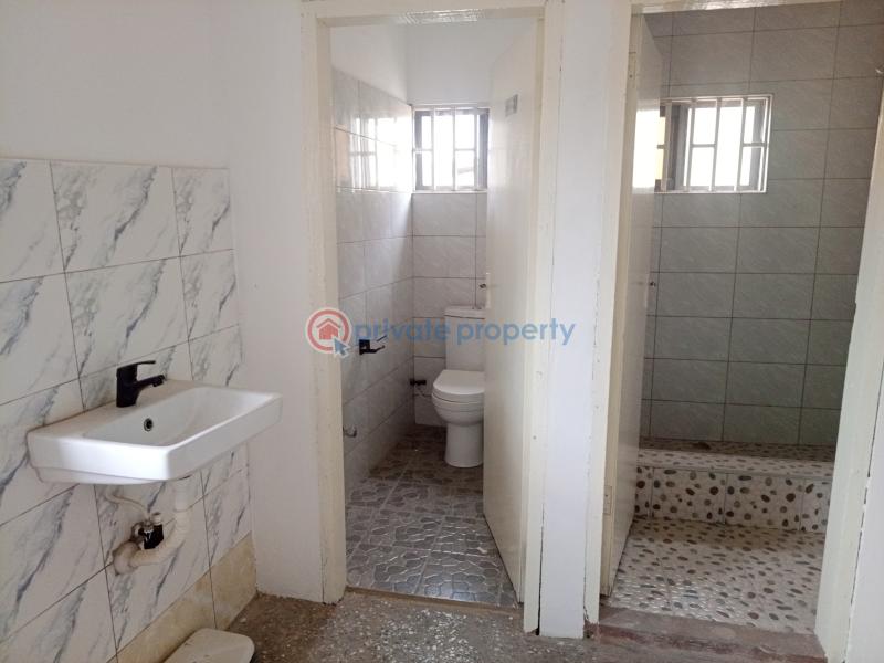 3 bedroom Apartment For Rent Kit Kat Area Dansoman Accra - 5