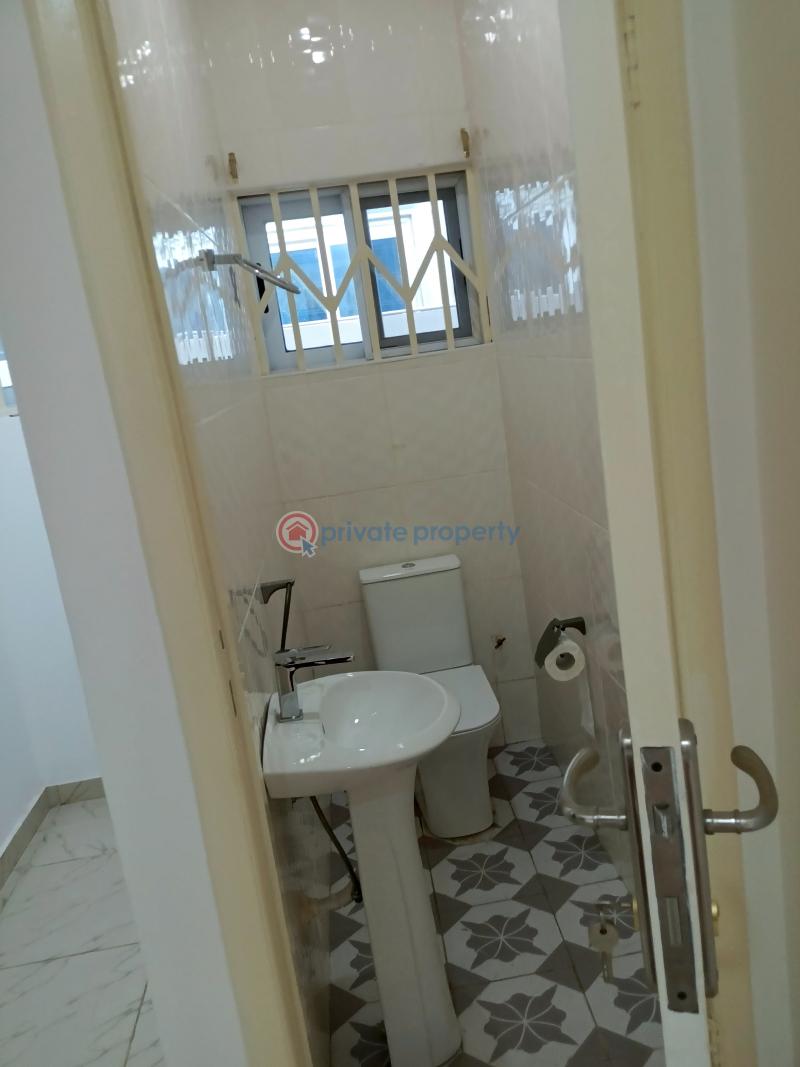 3 bedroom House For Sale Collins Duada Comm 18 Spintex Accra - 9