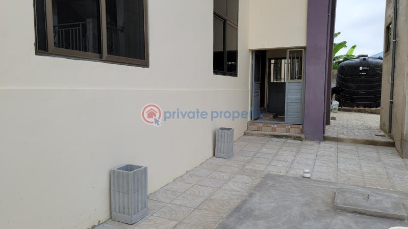 10 bedroom Block of Flats For Sale Bortianor (old Barrier/near Bojo Beach) Weija Ga South Municipal Accra - 4