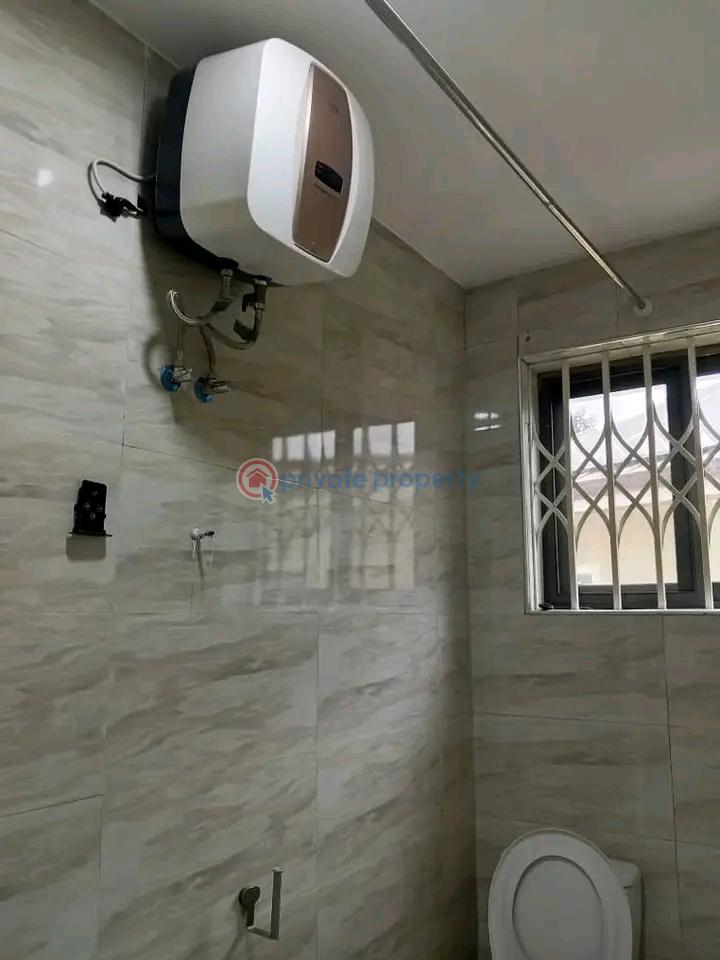 3 bedroom Apartment For Rent Tesano Accra - 8