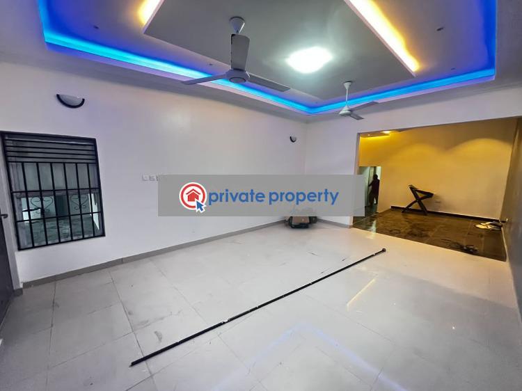 3 bedroom Detached Bungalow For Sale &nbsp;ogbojo Adenta Municipal Accra - 2