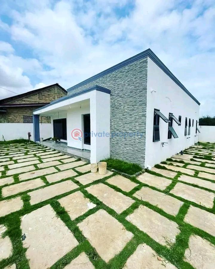 3 bedroom House For Sale Odumase Pokuase (Pokoasi) Ga West Municipal Accra - 14