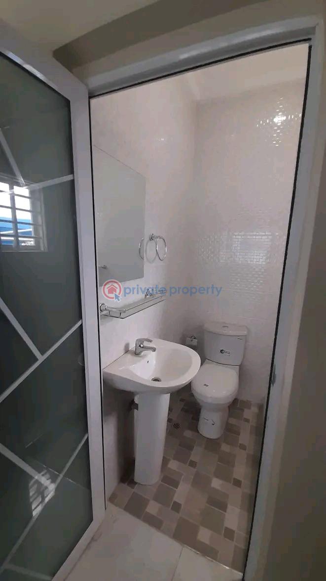 3 bedroom House For Sale Comm 18 Spintex Accra - 3