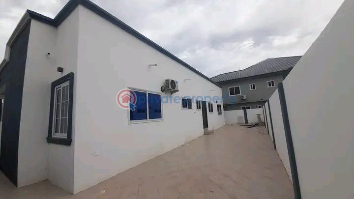 3 bedroom House For Sale Comm 18 Spintex Accra - 10
