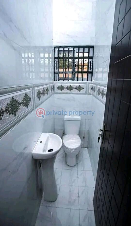 3 bedroom House For Sale Hfc Estate Comm 18 Spintex Accra - 0