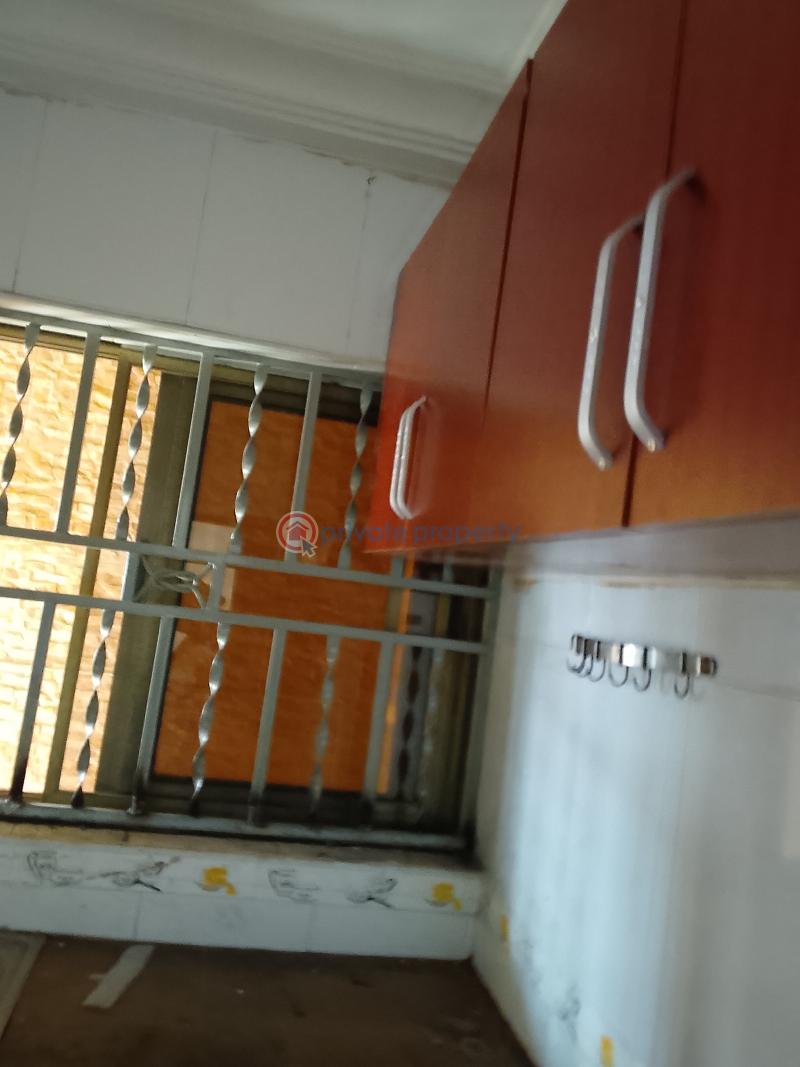 3 bedroom Apartment For Rent Teshie Bushroad Teshie-Nungua Estates Accra - 3
