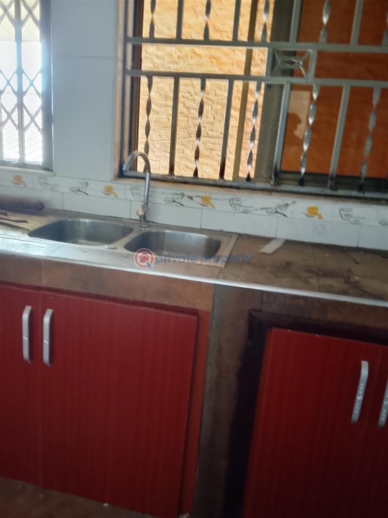 3 bedroom Apartment For Rent Teshie Bushroad Teshie-Nungua Estates Accra - 2
