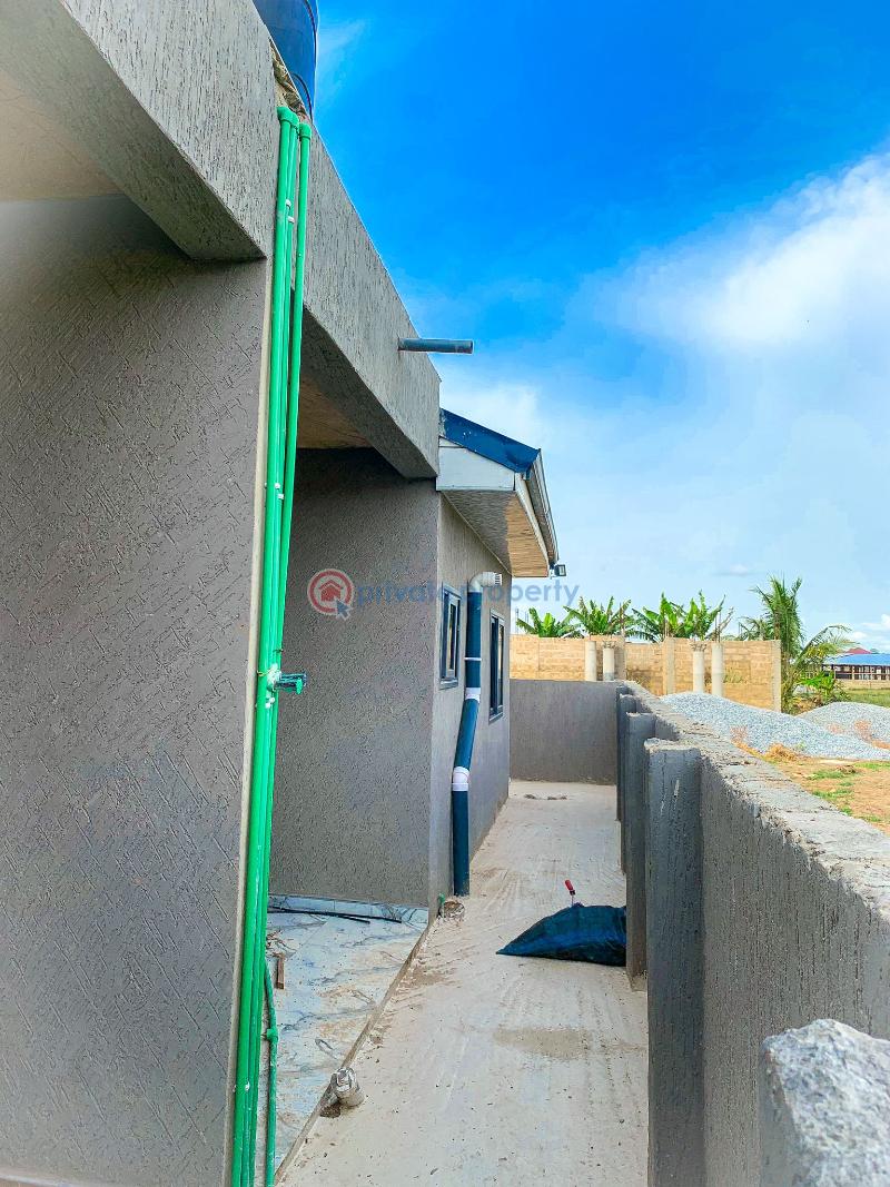 3 bedroom Detached Bungalow For Sale Doblo Gonno Amasaman Ga West Municipal Accra - 3