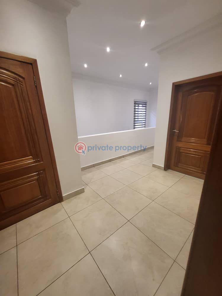3 bedroom Townhouse For Sale Cantonments Accra - 4
