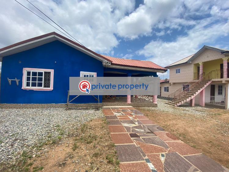 5 bedroom Detached Bungalow For Sale &nbsp;amasaman Accra Accra Metropolitan  - 5