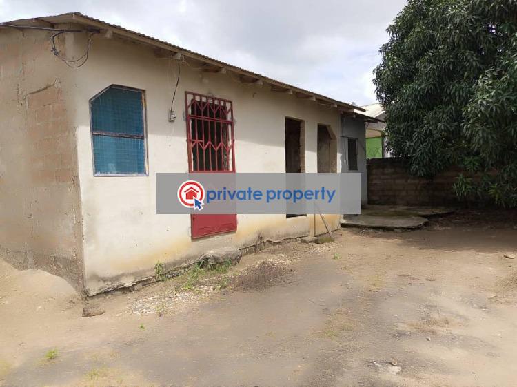 3 bedroom Detached Bungalow For Sale &nbsp;ablekuma Manhaen Accra Metropolitan  - 1