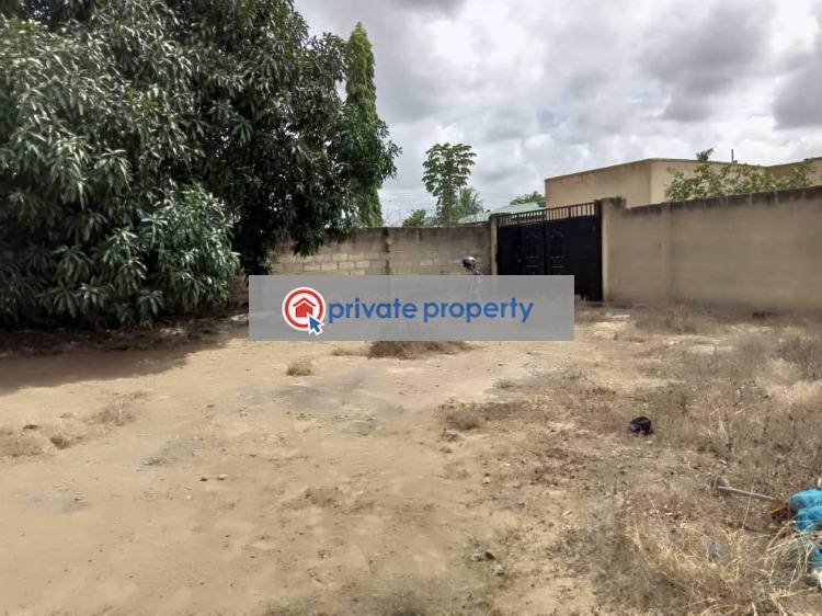 3 bedroom Detached Bungalow For Sale &nbsp;ablekuma Manhaen Accra Metropolitan  - 8