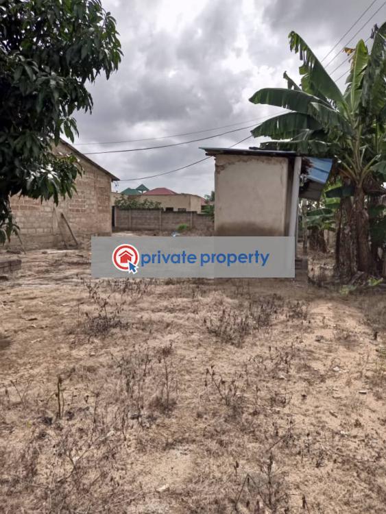 3 bedroom Detached Bungalow For Sale &nbsp;ablekuma Manhaen Accra Metropolitan  - 6