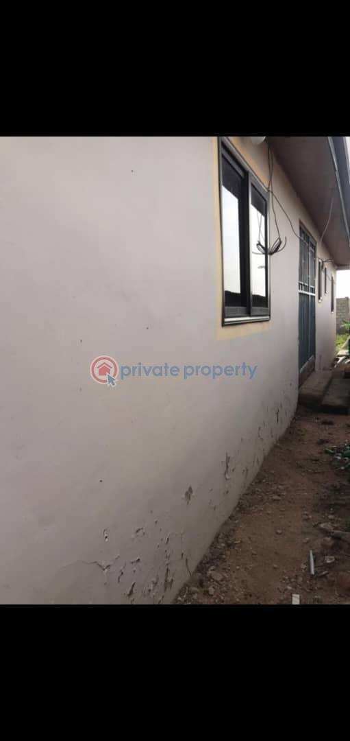6 bedroom House For Sale Ngleshie Amanfrom, Tomefa McCarthy Hill Ga South Municipal Accra - 8