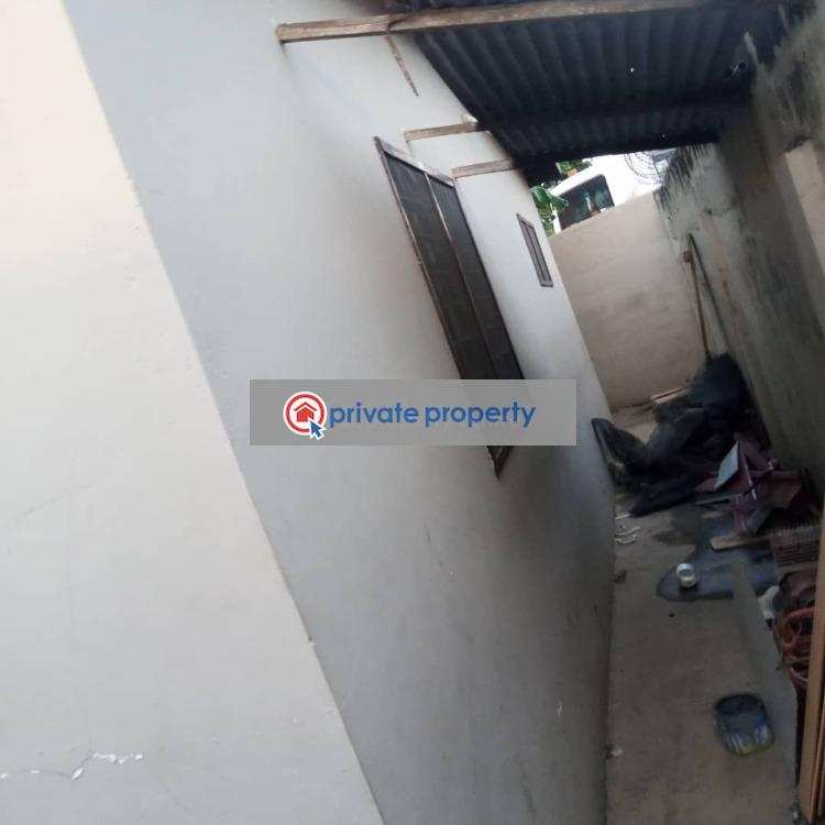 3 bedroom Detached Bungalow For Sale &nbsp;darkuman Nyamekye Accra Metropolitan  - 2