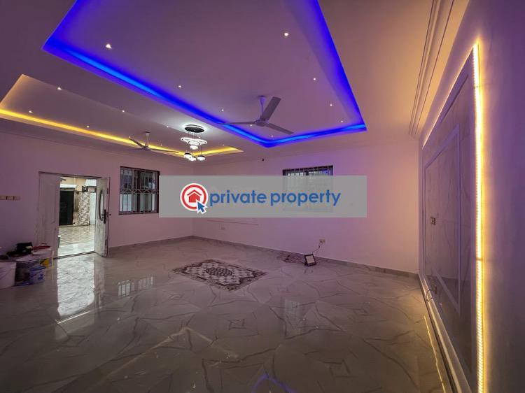4 bedroom Detached Bungalow For Sale &nbsp;kasoa Opeakuma Kasoa Awutu-Senya East Central Region - 6