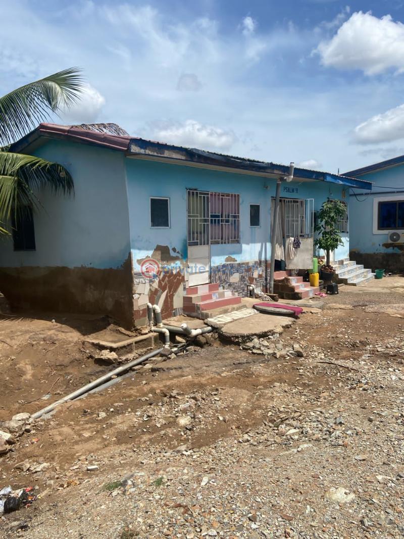 4 bedroom Apartment For Sale Pokuase Ga East Municipal Accra - 1