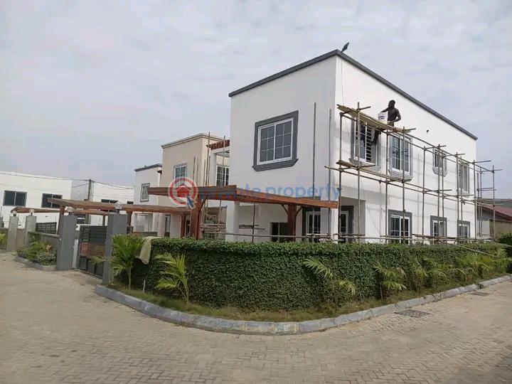 4 bedroom House For Sale Off Mensah Wood Ave Road East Legon Accra - 3