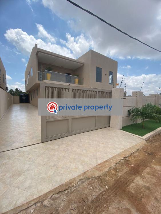 4 bedroom House For Sale &nbsp;american House East Legon Accra - 4