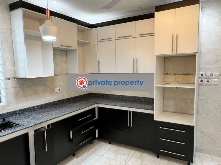 4 bedroom House For Sale &nbsp;odumase Township Ablekuma South Accra Metropolitan  - 12