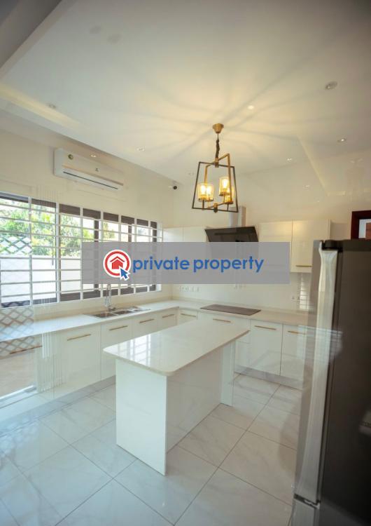 4 bedroom Detached Duplex For Sale Spintex Accra - 4