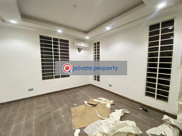 4 bedroom Detached Duplex For Rent school Junction Adjiringanor East