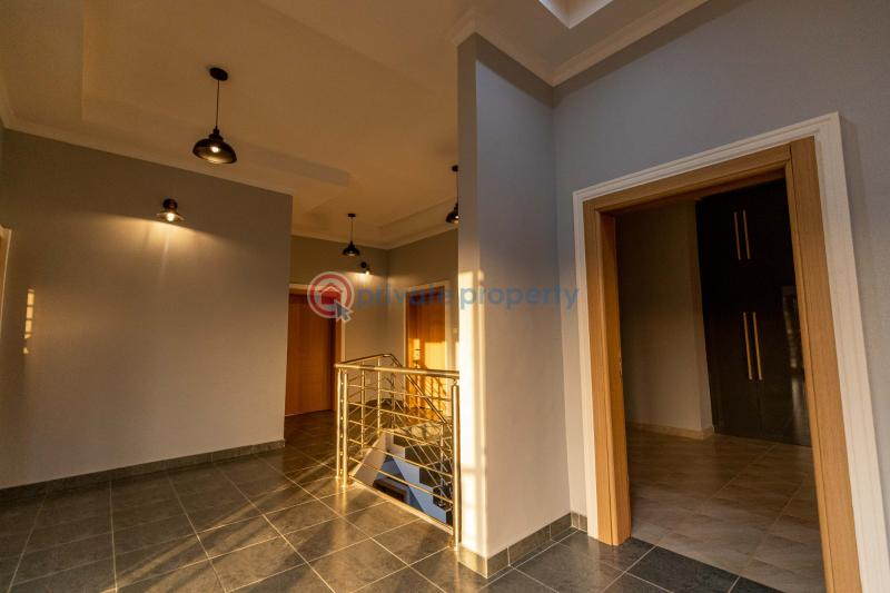 4 bedroom House For Sale Sakumono Community 14 Tema West Municipal District Accra - 4