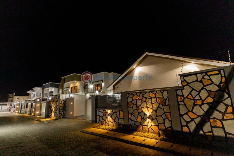 4 bedroom House For Sale Sakumono Community 14 Tema West Municipal District Accra - 11