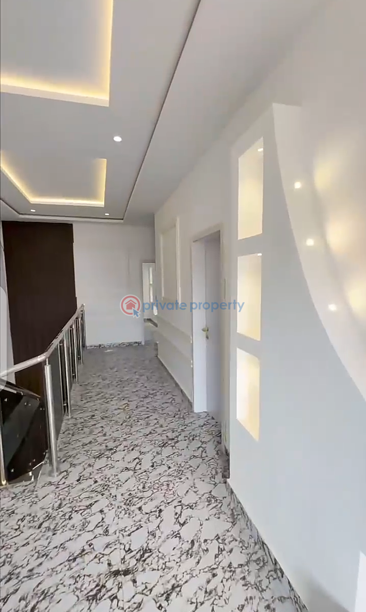 4 bedroom House For Sale Community 14 Lashibi Accra - 1