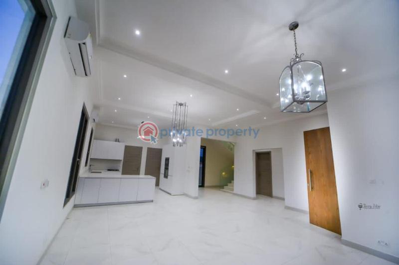 4 bedroom House For Sale Near President Mahama's Residence East Legon Accra - 4