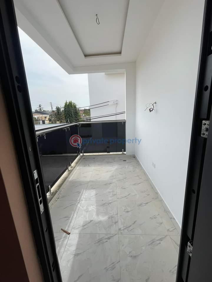 4 bedroom House For Sale Sakumono Tema West Municipal District Accra - 8