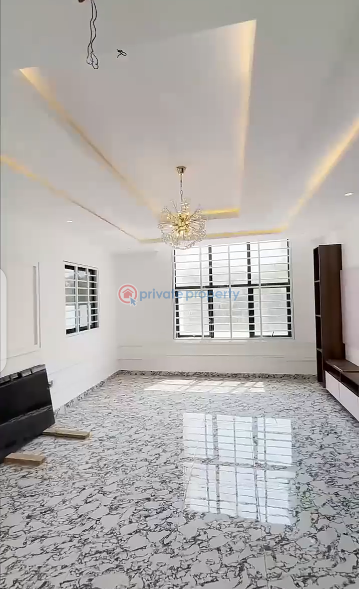 4 bedroom House For Sale Community 14 Lashibi Accra - 18