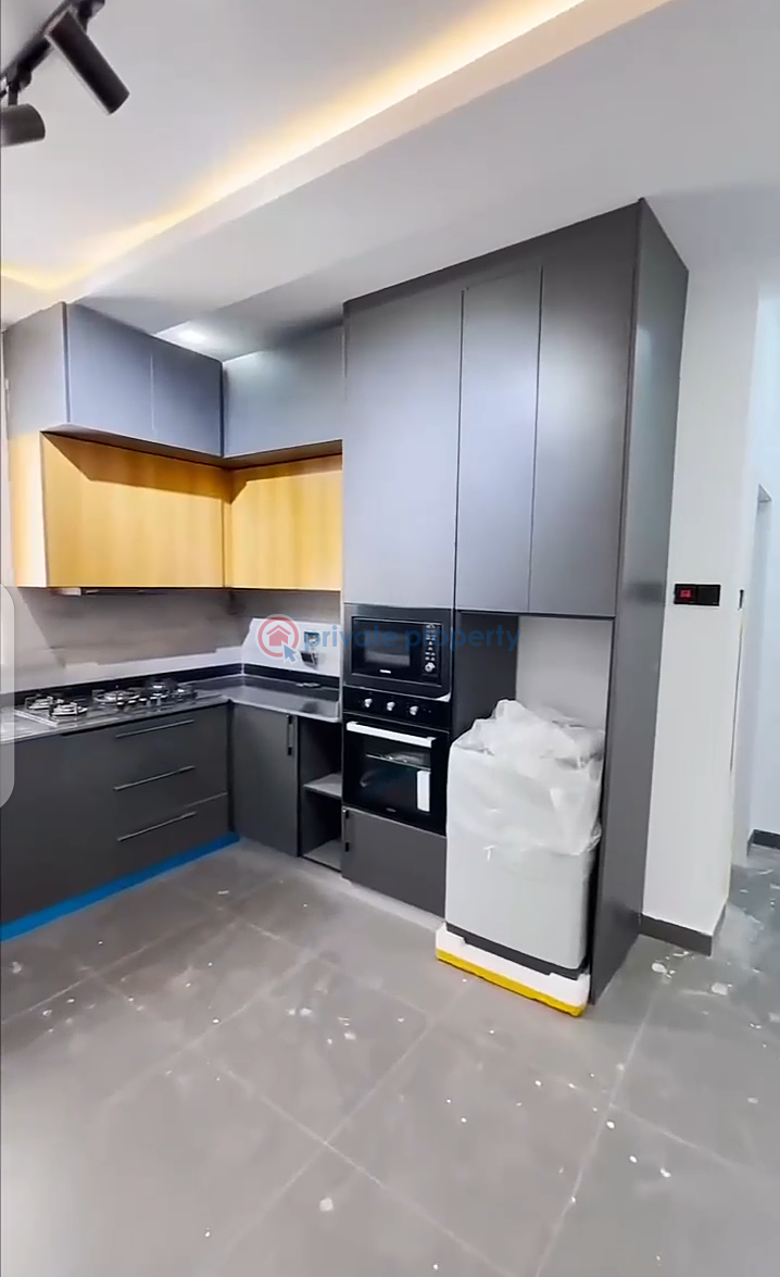 4 bedroom House For Sale Community 14 Lashibi Accra - 14