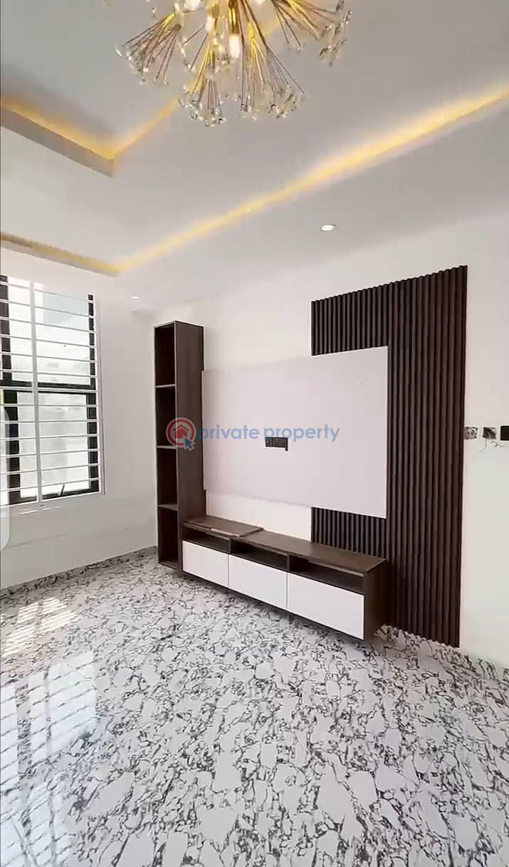 4 bedroom House For Sale Community 14 Lashibi Accra - 16