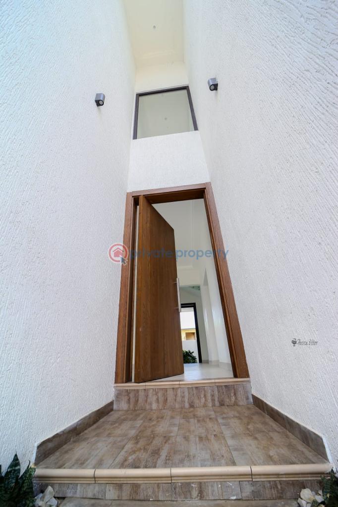 4 bedroom House For Sale Near President Mahama's Residence East Legon Accra - 17