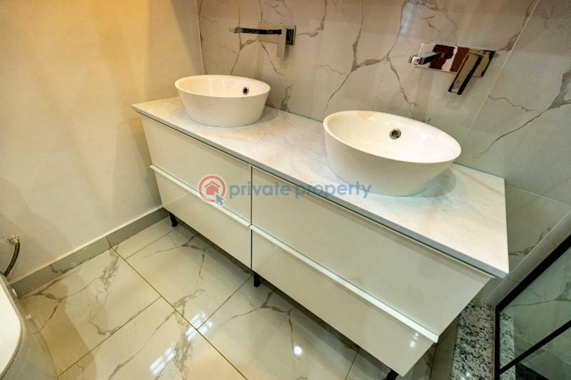 4 bedroom House For Sale Sakumono Community 14 Tema West Municipal District Accra - 9