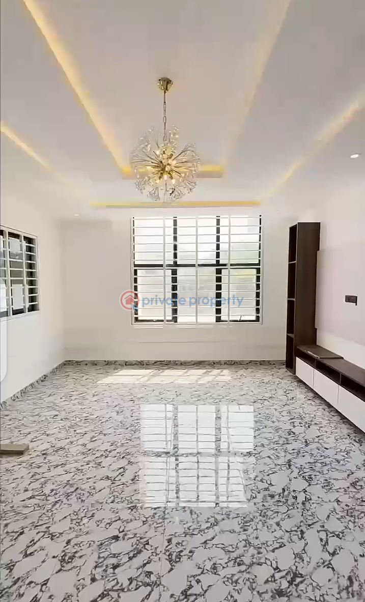 4 bedroom House For Sale Community 14 Lashibi Accra - 17