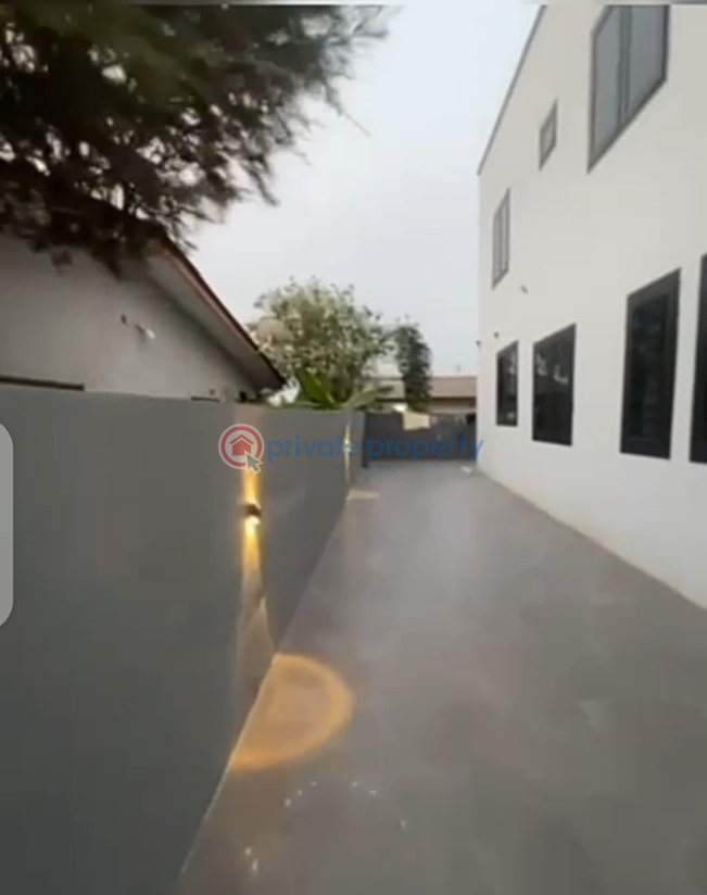 4 bedroom House For Sale Coastal Estate Spintex Road Accra - 4